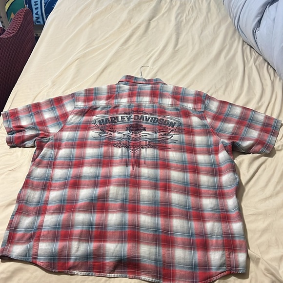 4 collared Button down Harley Davidson shirts!! - Picture 4 of 8
